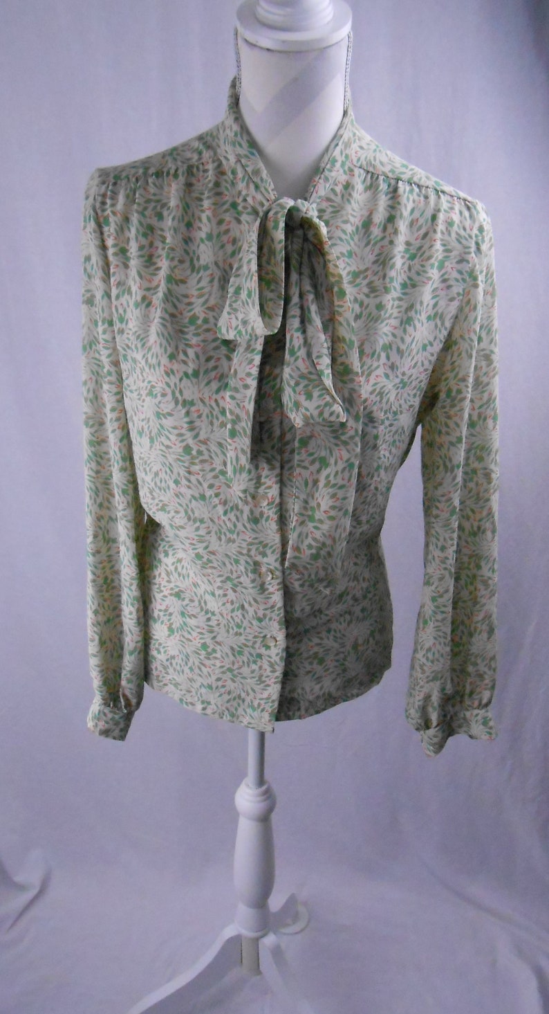 1960/'s Vintage Dalton Pussy Bow Leaf Patterned Womens Blouse