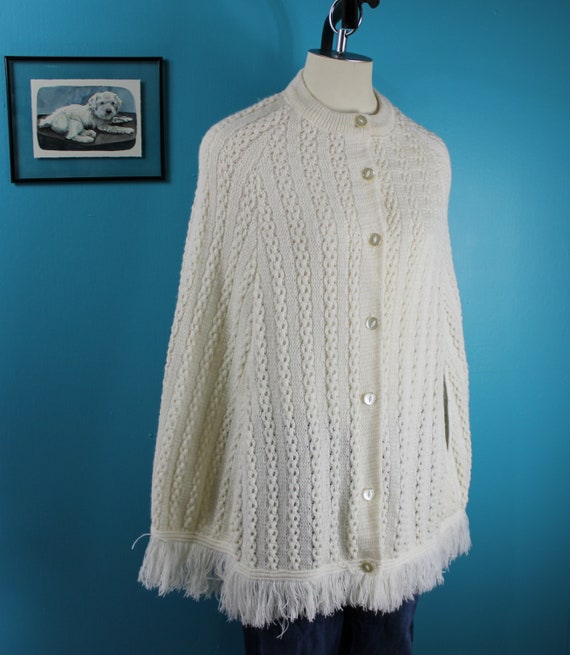 Vintage 1970's Sweater Cape - image 8