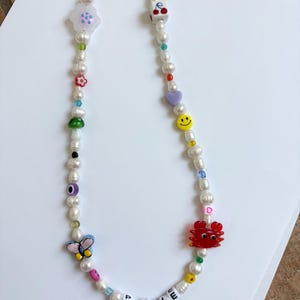 カスタムビーズネームネックレス：淡水真珠、ステンレススチール留め金