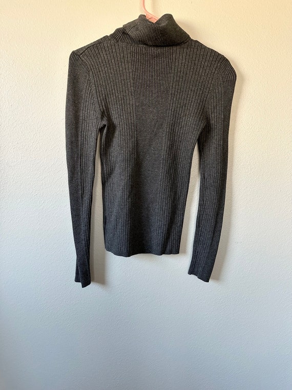 Y2K Grey Ribbed Turtleneck Sweater size medium - image 3