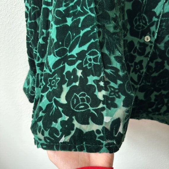 Vintage 90s Emerald Green Floral Velvet Silk Semi… - image 5