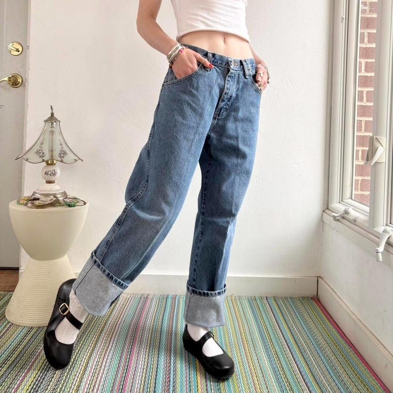 Vintage medium wash loose fit dad jeans by Wrangler W29/30 image 4