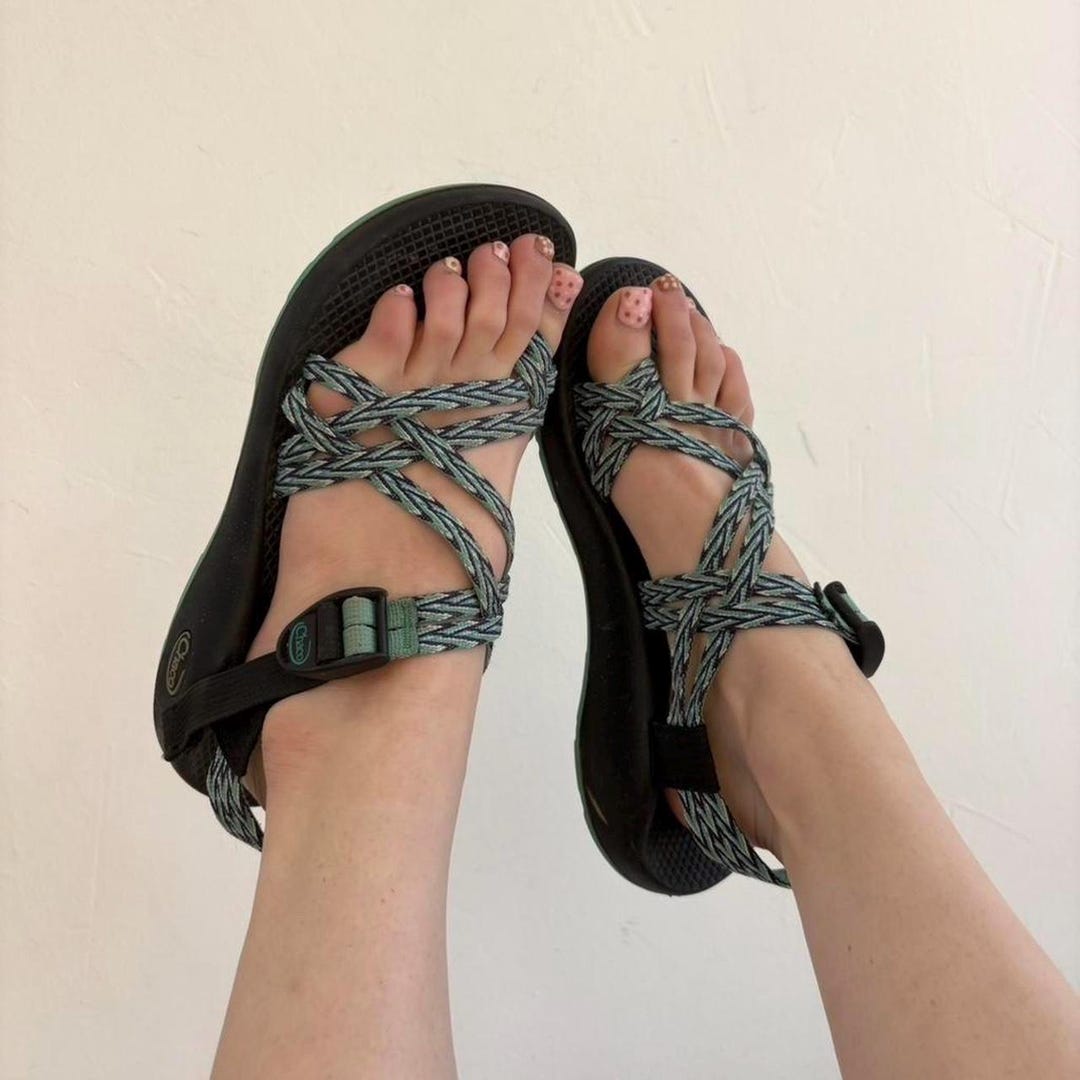 Chacos ZX/2 Blue Chevron Sandals / Size 9 Women's - Etsy