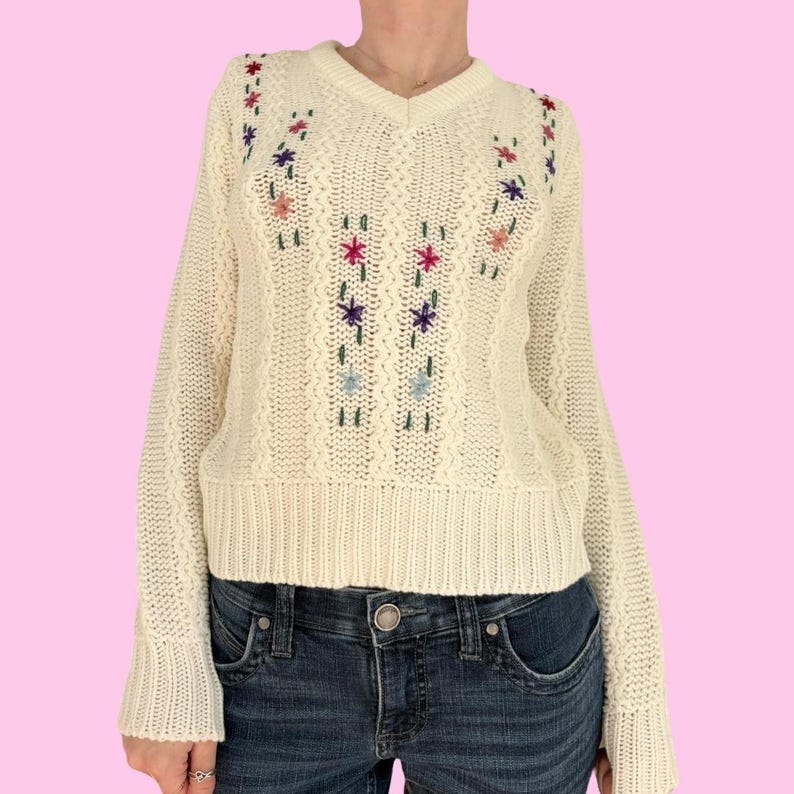 Floral Embroidered V-Neck Sweater