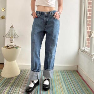 Vintage medium wash loose fit dad jeans by Wrangler W29/30 image 3