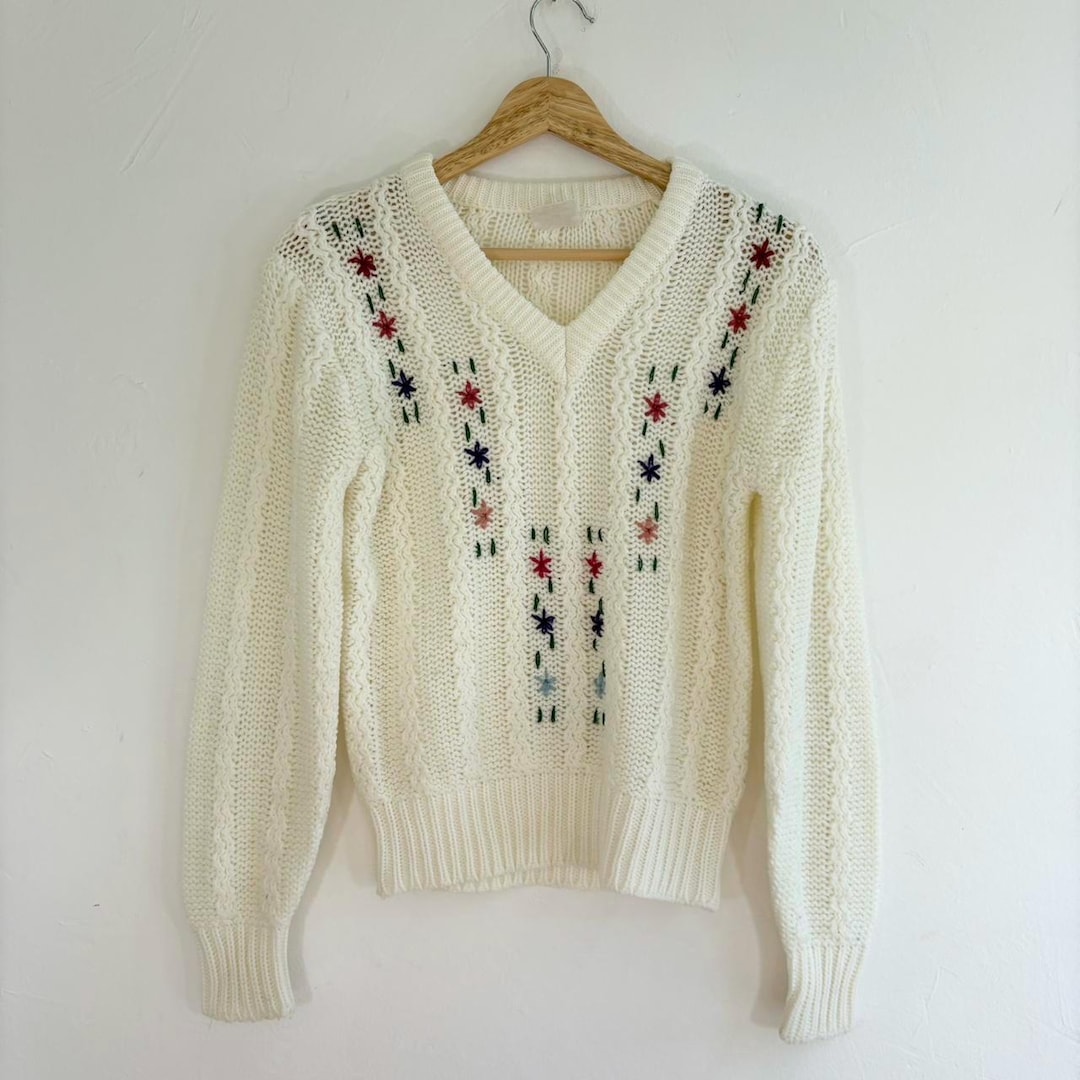 Floral Embroidered V-Neck Sweater