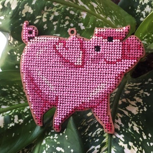 Piglet ornament DIY kit, beadwork pig year gift, Xmas tree decoration, beaded Christmas decor craft pattern, bead embroidery blank canvas