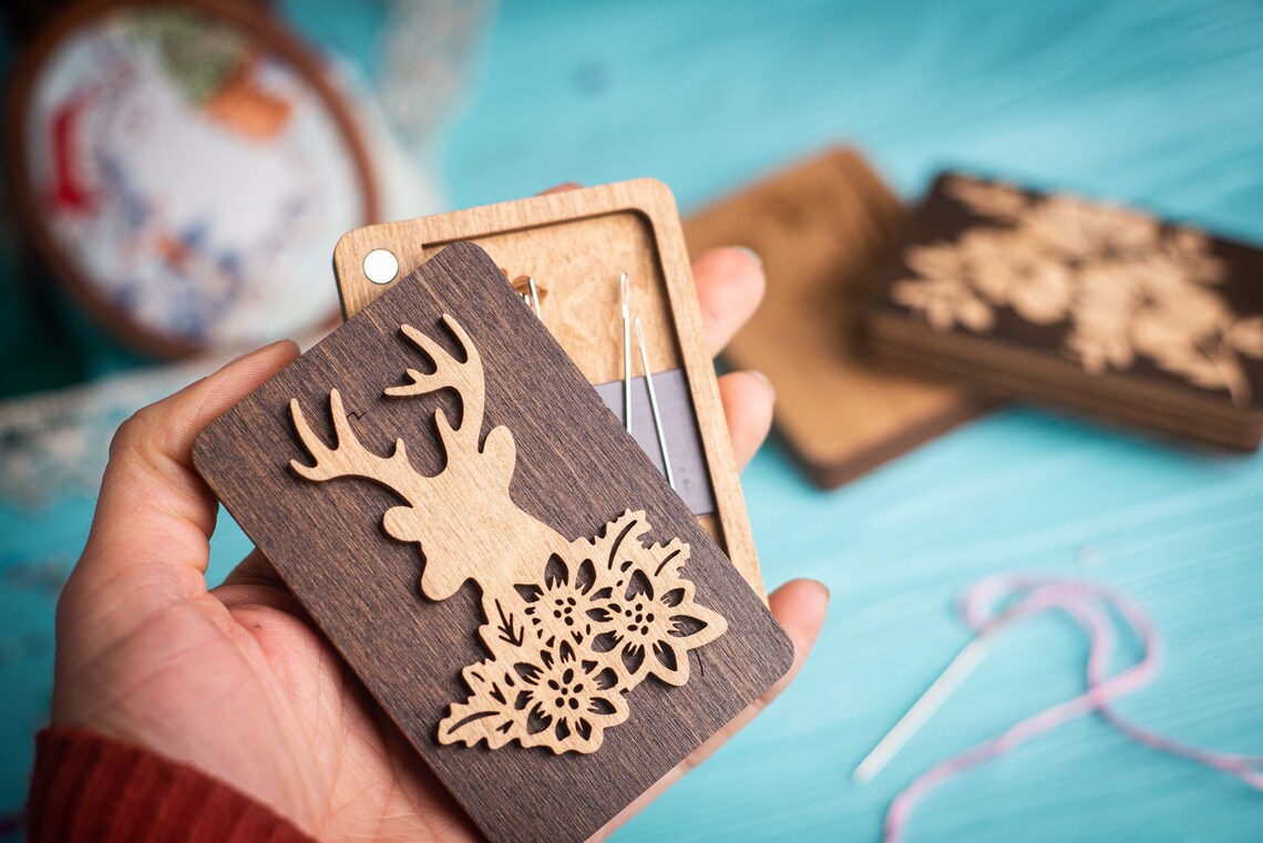 Magnetic sewing needle case Wooden needle organizer Sewing | Etsy