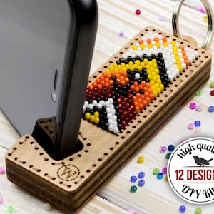 Wooden keychain stand diy beadwork kit, embroidery pattern, adult craft kit, iPhone & Samsung keyring, do it yourself desk accessories