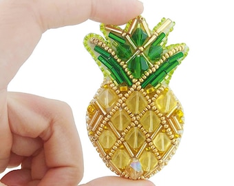 Pineapple beadwork pin DIY kit, embroidery beading brooch, green yellow fruit needlework pin, handcraft jewelry kit for adults