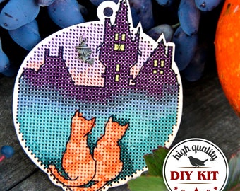 Cat Ornament Cross Stitch Kit, Cat Hanging Ornament Embroidery Design, Cat Embroidery Kit, Halloween Decoration, Halloween Gift for Crafter