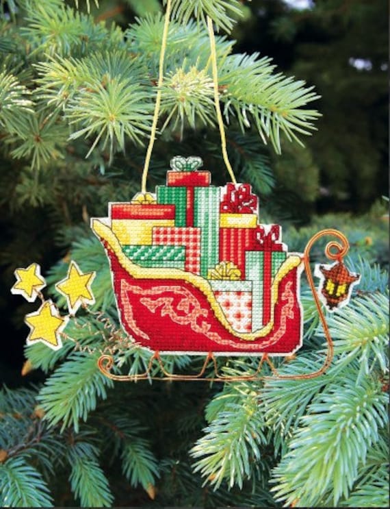 Xmas tree ornaments DIY, cross-stitch set of 7 kits, Christmas embroidery on plastic blanks, handmade winter home decoration