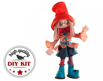 DIY interior art doll, wireframed doll, make your own doll kit, sewing tutorial for collectible toy