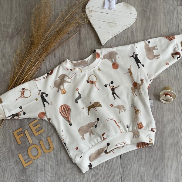 Baby oversized Sweater Pulli mit Rundhalsausschnitt aus verschiedenen Jersey-Designs zur Auswahl