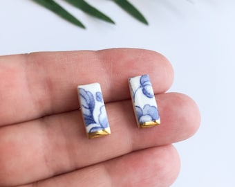 Vintage china - blue stud earrings with gold lustre tips, delft blue ceramic jewellery, blue china studs, rectangle geometric earrings