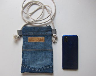 2) Cell phone shoulder bag