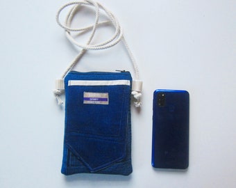 23) Cell phone shoulder bag