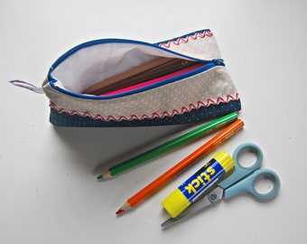No.4) Pencil case or pencil case