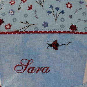cute light blue children's apron with ladybird motif, with lace, personalized, only 1 x left in size 98 image 2