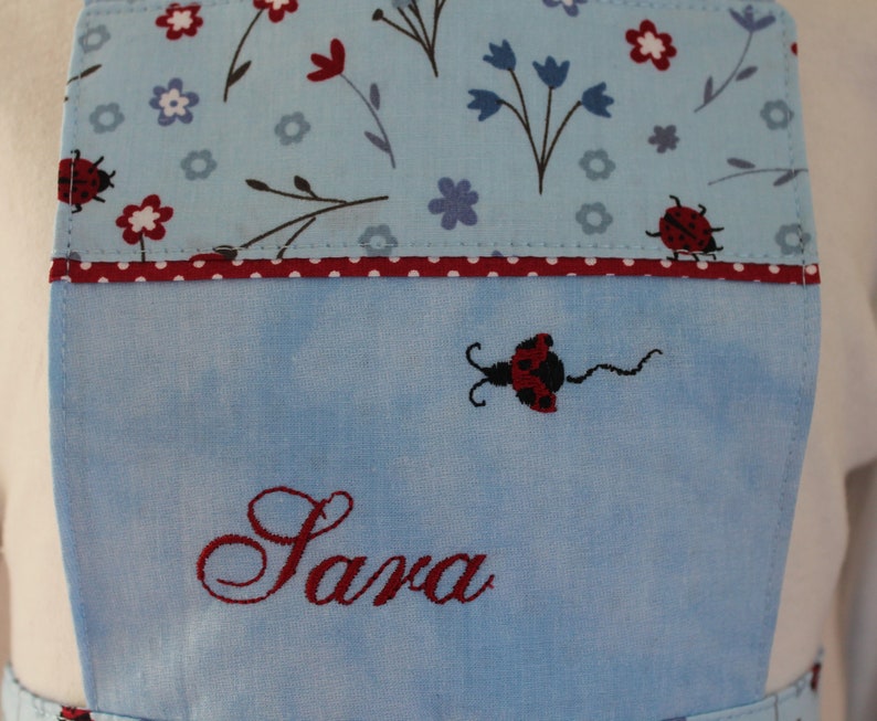 cute light blue children's apron with ladybird motif, with lace, personalized, only 1 x left in size 98 image 2