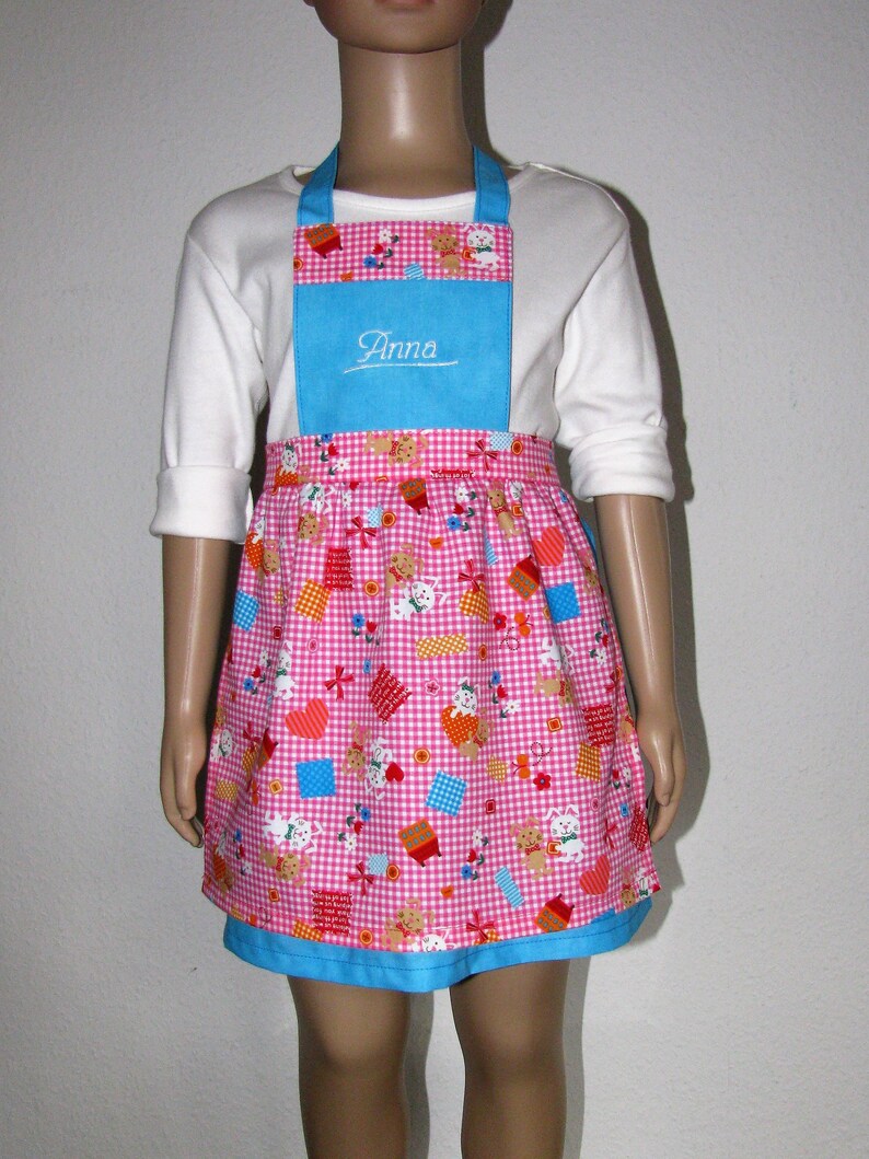 funny children's apron with name in turquoise/pink size. 86 to 122 image 2