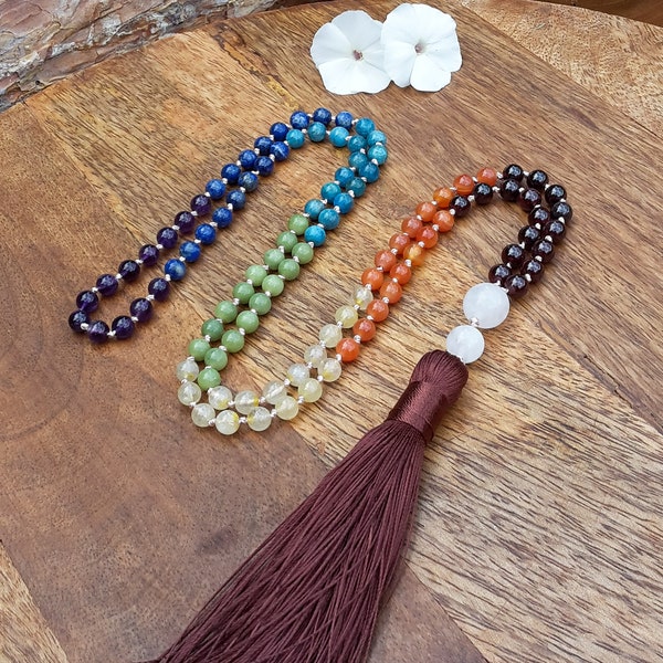 Chakra Mala / Mala Kette / Mala Design / buddhistische Gebetskette / Granat, Rutilquarz, Peridot, Apatit, Lapislazuli, Amethyst und Jade