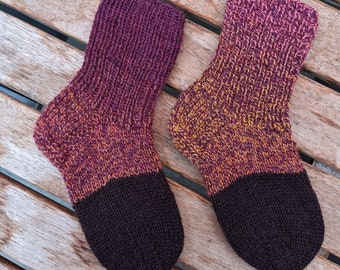 Handgestrickte Socken Wollsocken aus Sockenwolle für Kinder Baby Größe EU 22/23 - US 5-6,5 - UK 5-6,5