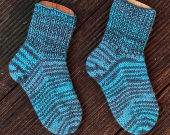 Handgestrickte Socken Wollsocken aus Sockenwolle für Kinder Baby Größe EU 20/21 - US 4-5 - UK 3,5-4,5