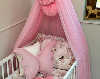 Babyhimmel, pompoms, metallhandtag, babysänghimmel, babyrumshimmel, tyllhimmel