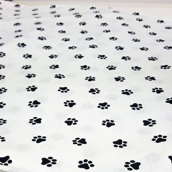Dog paw Cotton fabric, traces of dogs on white background, black and white baby fabric, animal fabric, traces of animals, 50x160cm/0,55yd