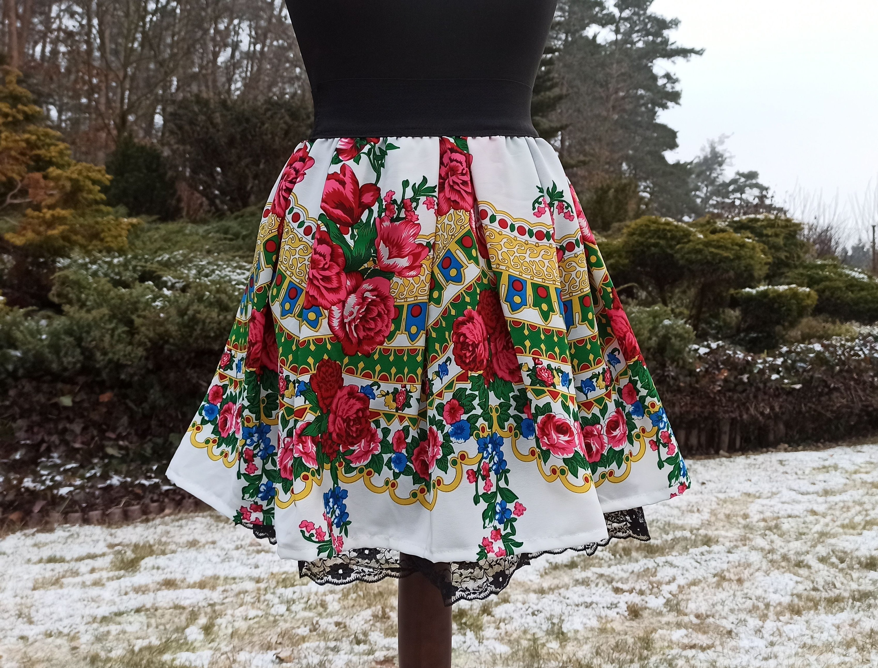 Folk clearance floral skirt