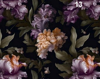 Pode incluir: Um tecido de estampa floral escura com flores roxas, laranja e verdes sobre um fundo preto. O tecido tem um toque vintage e seria perfeito para uma variedade de projetos.