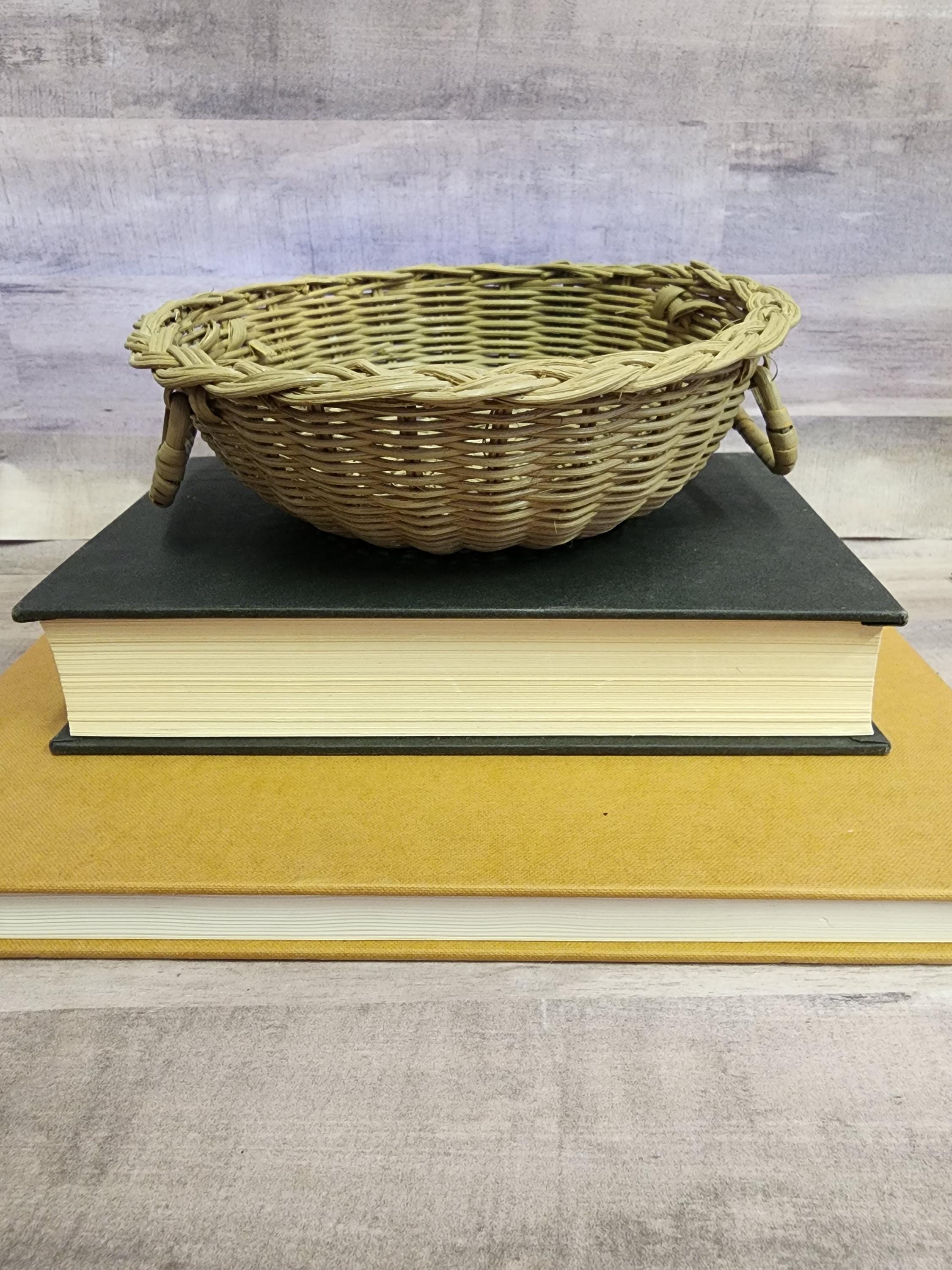 ヴィンテージのハンドル付きラウンドバスケット - Etsy 日本