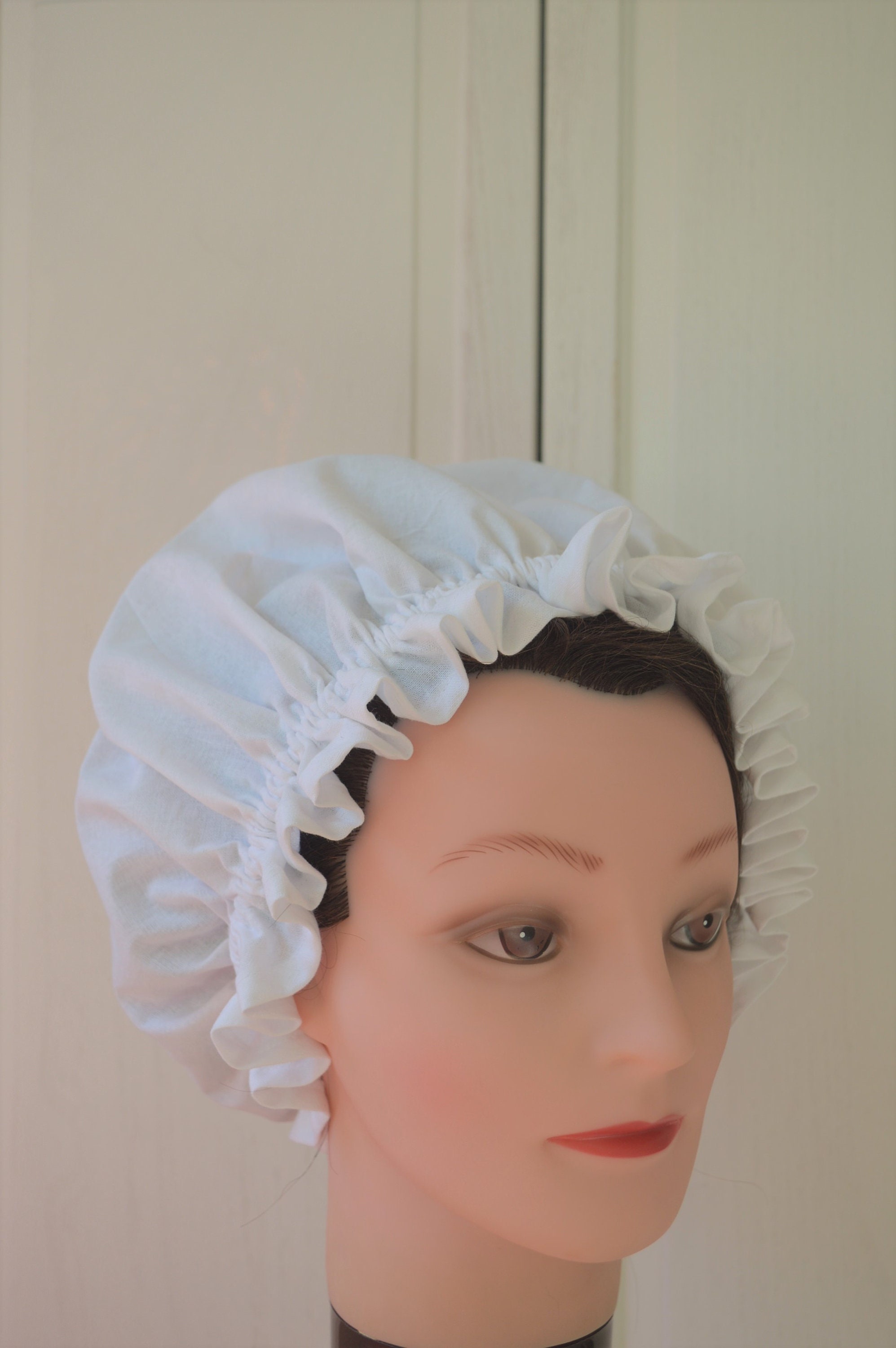 White Cotton Mop Cap, Victorian Colonial Pioneer Prairie Mop Hat, White