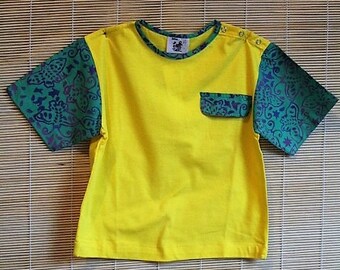 Hübsches T-Shirt in Gelb für kleine Kinder mit Batik Applikationen, 100% Baumwolle
