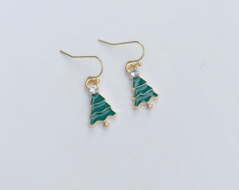 Super cute green and gold enamel Christmas tree earrings with sparkly tree topper!