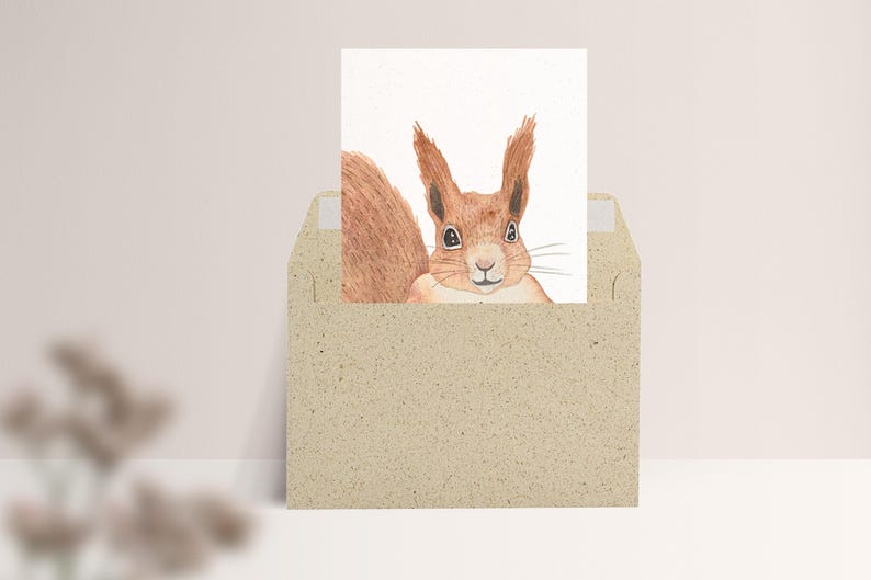 Carte postale « Écureuil » • Aquarelle peinte à la main • Carte de voeux d'anniversaire pour animaux de la forêt Mit Umschlag Gras