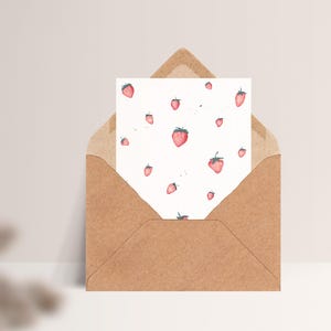 Carte postale « Fraises » • Aquarelle peinte à la main • Carte de vœux printanière Mit Umschlag Kraft