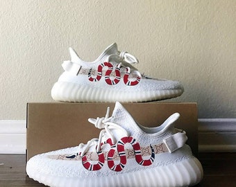 adidas yeezy boost 350 v2 pitonate bianche