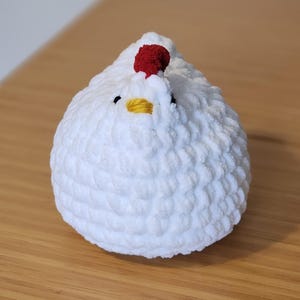 Chunky Crochet Chicken Stuffy