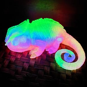 Glow in the Dark Chameleon Multicolor Glow, UV Reactive Neon Lizard, Summer Gift Idea, Garden Figure, Room Decoration, Nighlight Gift