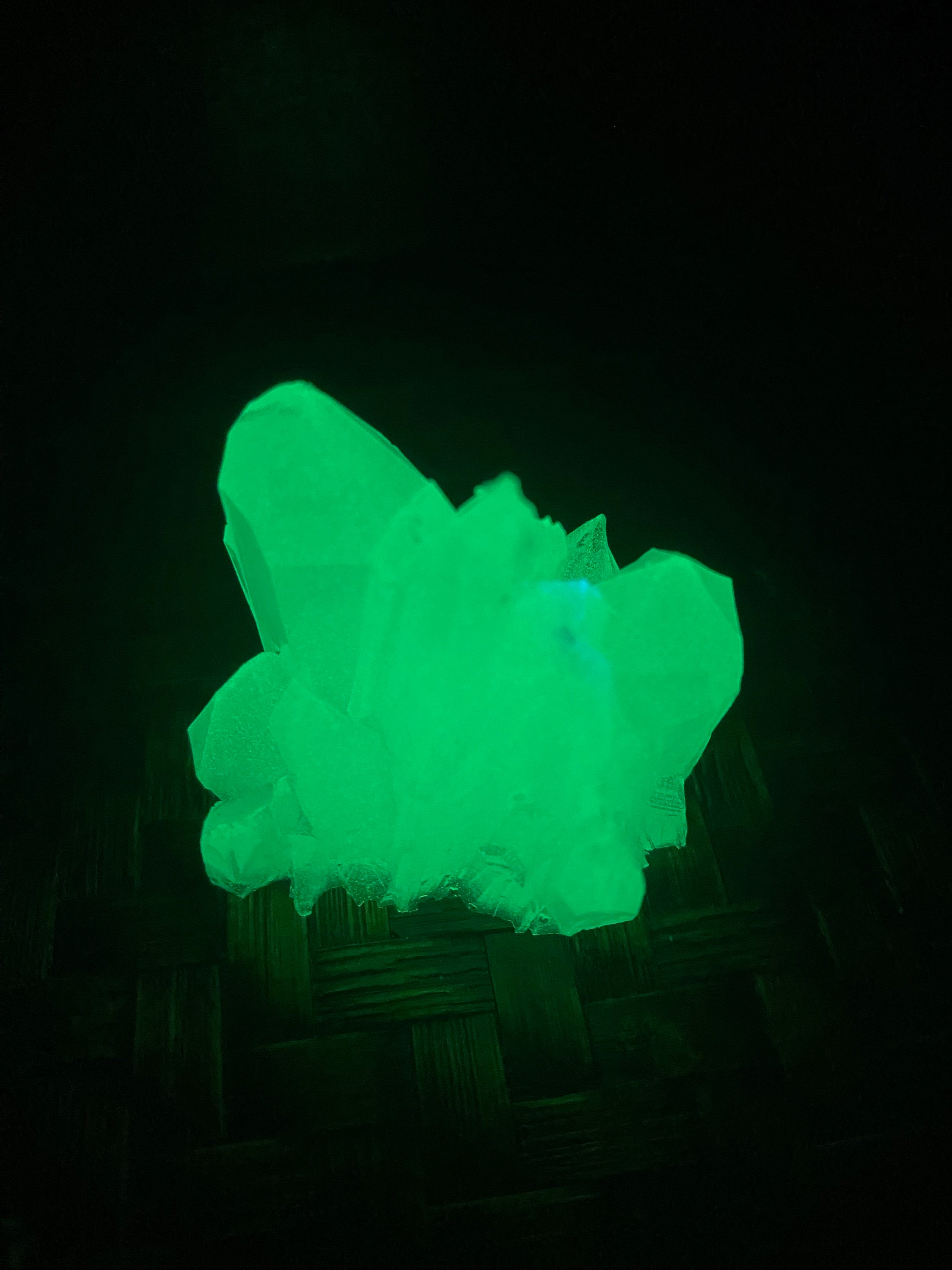 Glow in the Dark Crystals of Resin in White, Orange, Purple, Blue, Teal