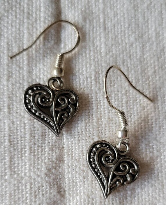 Sterling silver botanical heart dangle earrings - image 1