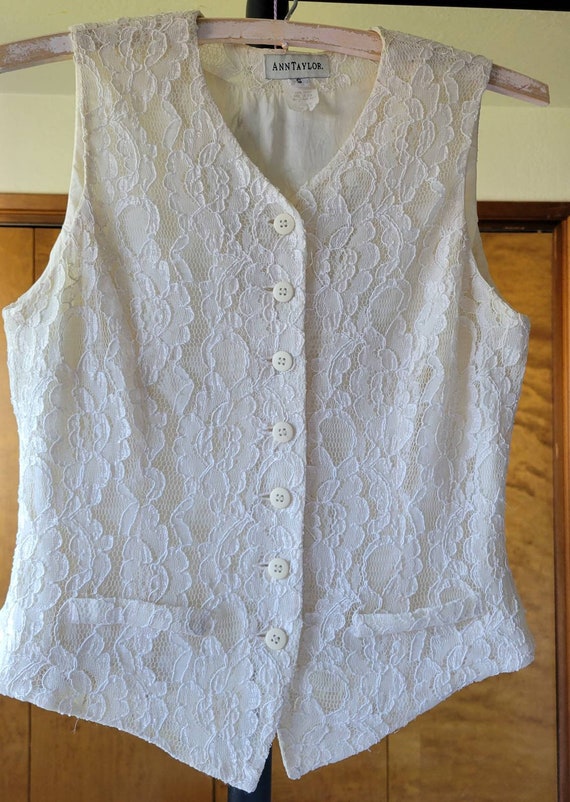 Vintage '80's Ann Taylor lace button-up vest; pra… - image 4