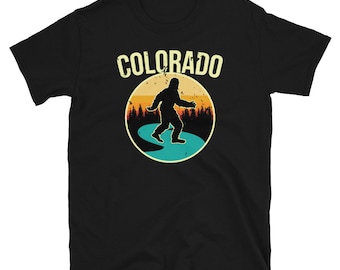 Colorado Squatch Hunting Shirt - Bigfoot Hunter Shirt - Sasquatch Hunter Shirt - Yeti Hunting / Bigfoot Beleiver - I Believe Bigfoot Gift