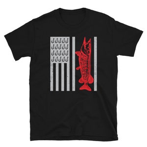Retro Muskie Shirt , Muskie Fishing , Musky Shirt , Muskie T-shirt