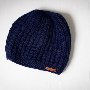 Gorro de lana azul marino hecho a mano Feltiness imagen 1