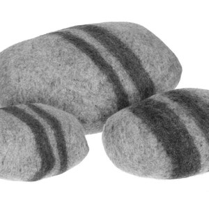 Stone cushion, small stone Feltiness 100 % wool image 2