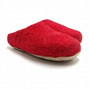 Felt slippers with a rubber sole. Feltiness woolen slippers image 2