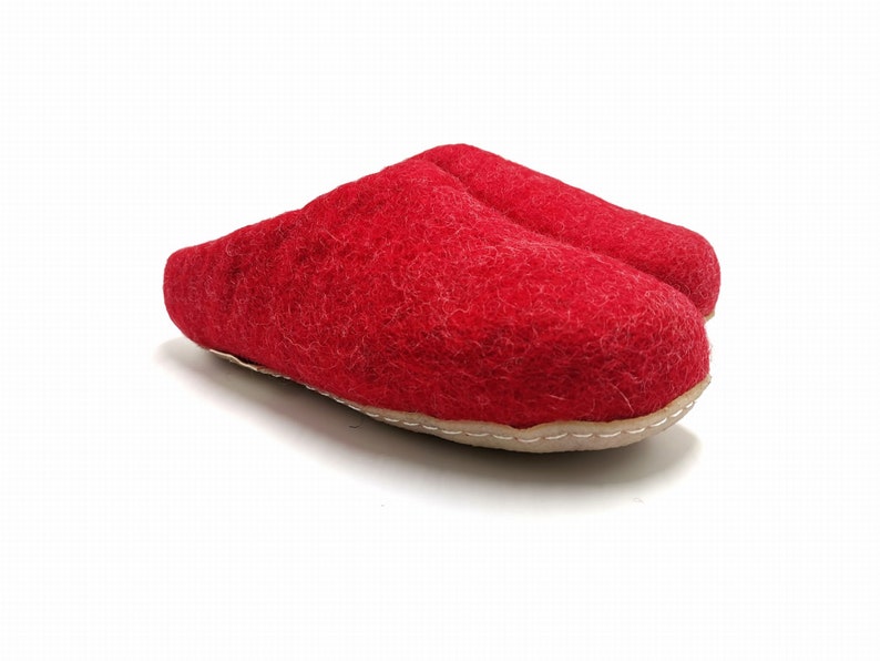 Felt slippers with a rubber sole. Feltiness woolen slippers image 2